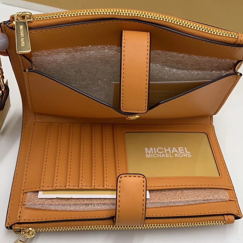 MICHAEL KORS
CIDER MULTI
LG DOUBLE ZIP WRISTLET 
Crocodile Leather Snakeskin - Picture 9 of 14